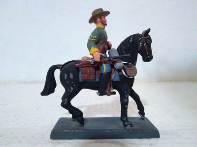 SOLDATINI A CAVALLO IN PIOMBO-CORAZZIERE IMPERIALE AUSTRIA-DEA13-SCALA 54 mm 