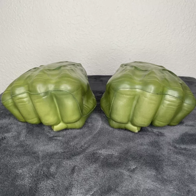 2011 Hasbro Marvel Avengers Incredible Hulk Foam Fists Hulk Smash Hands