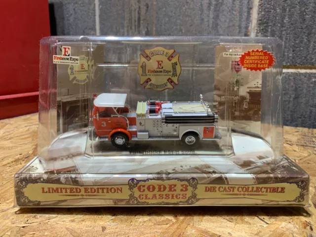 Code 3 Collectibles 1/64 Baltimore Firehouse Expo 2000 Crown Engine 3