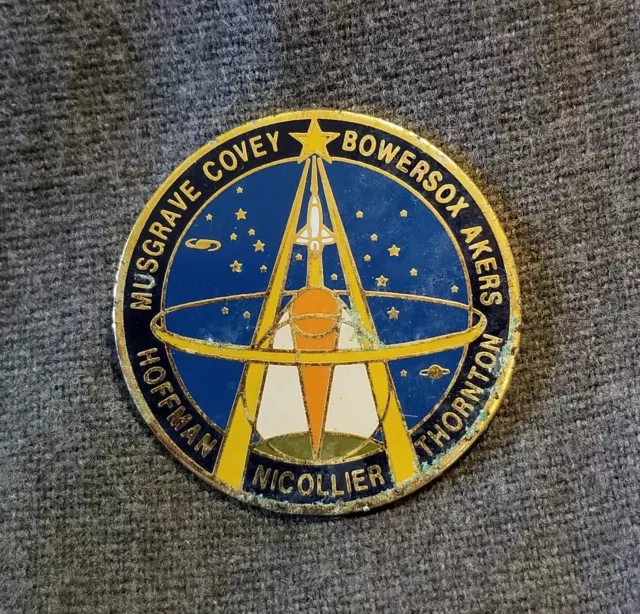 LMH Coin Medallion NASA SPACE SHUTTLE Endeavour 1993 STS-61 Musgrave Covey b