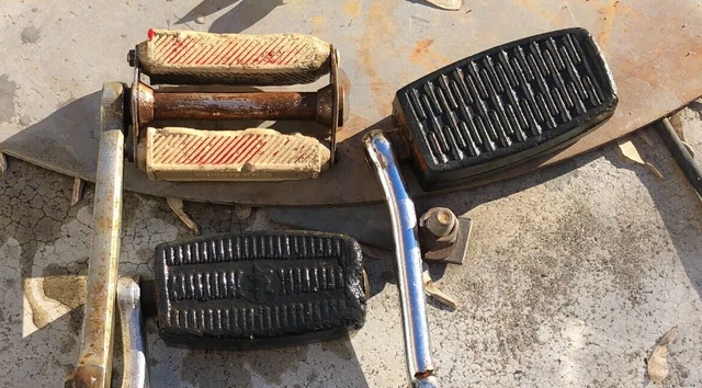 Paire De Pédales Vélo Ville PEUGEOT MOTOBECANE - Neuves D'époque - NOS