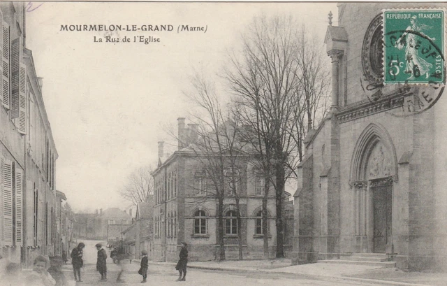 CPA 51 MOURMELON le GRAND (Marne)  la Rue de l'Eglise