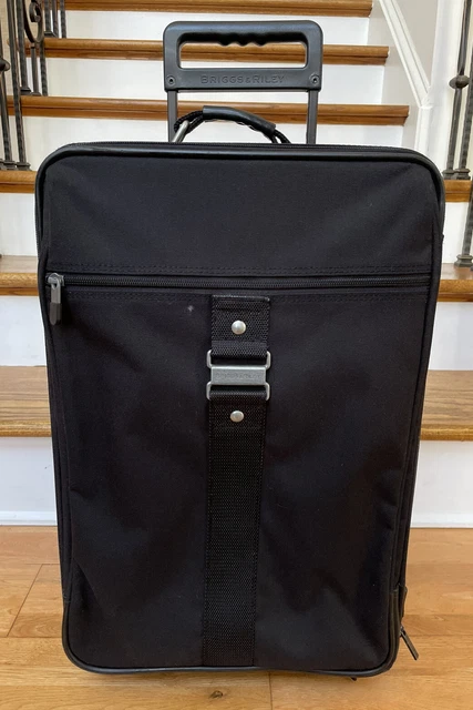 Briggs and Riley 2-wheel Expandable Luggage Carry-on with garment suit bag 21”
