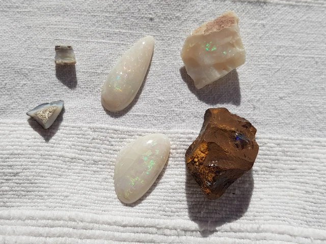 OPAL SAMMLUNG KONVOLUT Mineralien Rohrstein Boulder Milchopal EUR 89,00 ...