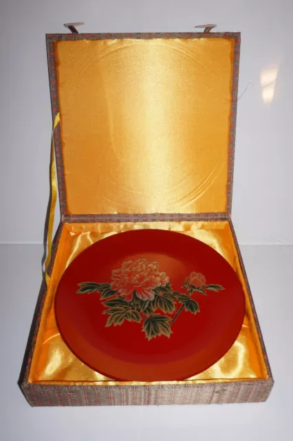 Vintage Teller / Lackteller - Blumen (China), mit Ständer und Box, ca. 30 cm