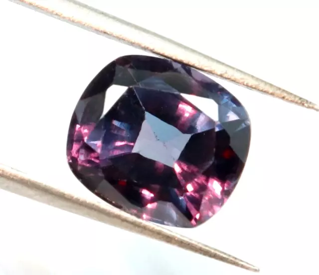 AAA+ Naturel Flawless Brésilien Alexandrite Loose Cushion Gemstone Cut 7.55 Ct