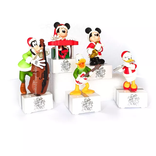2021 Disney Christmas Caroler Mickey Mouse Hallmark Christmas Ornament -  Hooked on Hallmark Ornaments