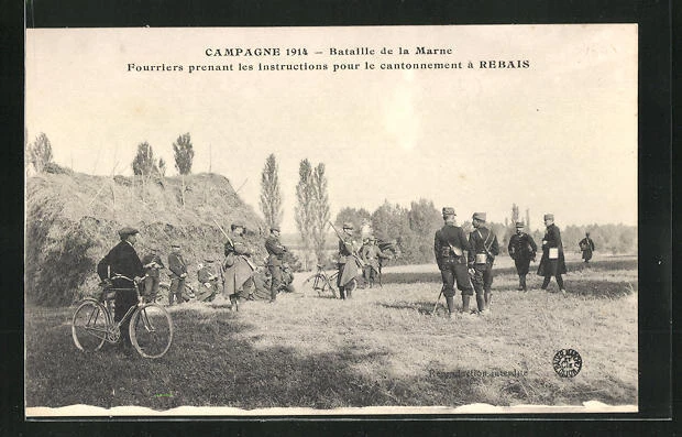 CPA Rebais, Bataille de la Marne, Fourriers prenant les instructions pour le ca