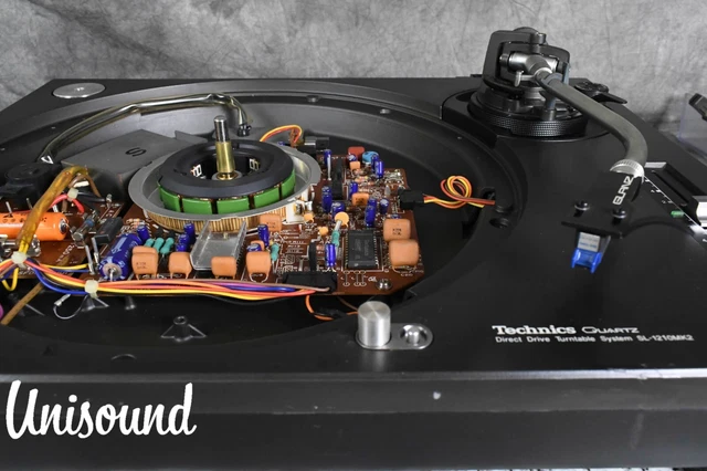 Technics SL-1210MK2-A Silver Direct Drive DJ Turntable 100Voltage to 240 voltage 3