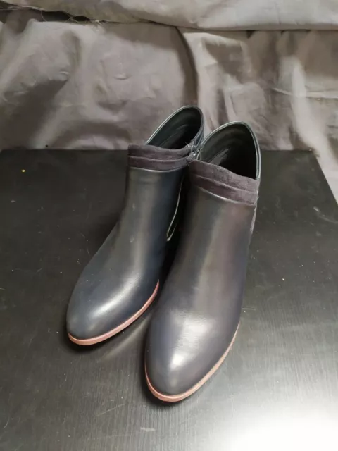 Paire de chaussures neuves femme Bottines mauve Camaïeu - Pointure 40