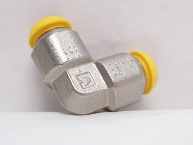 192135 New-No Box; Parker EPB8 Brass PrestoLok Union Elbow 90Deg; 15/16"/8mm Tub