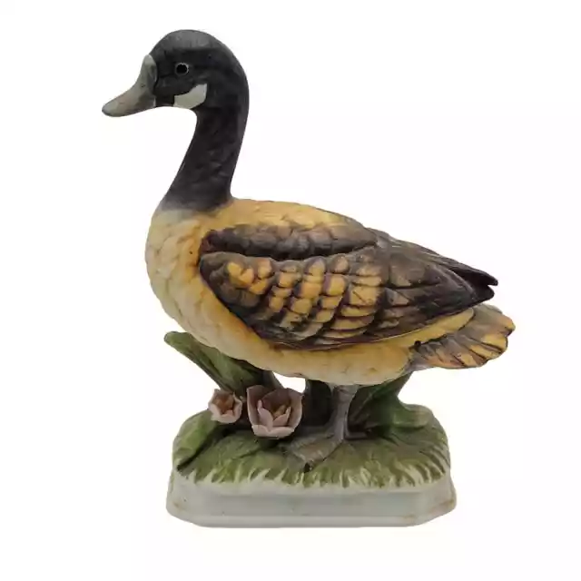 Canada Goose figurine ~ Napco ~ C-8807 ~ Porcelain