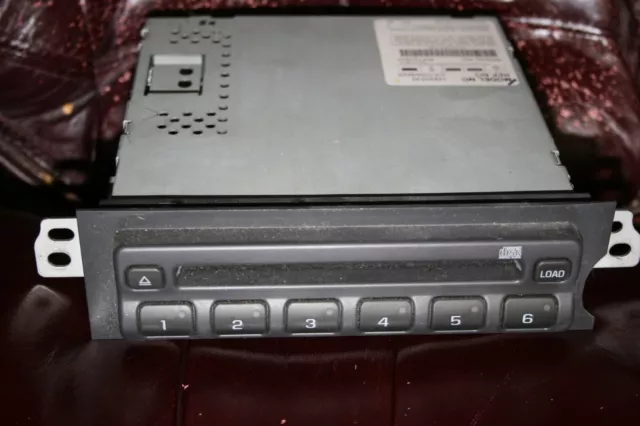 03-06 Escalade Yukon Denali 6 Disc CD Slave Changer OEM CX-CG0462X