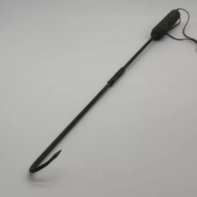 https://www.picclickimg.com/eNcAAOSwNlVkx~4z/Vintage-Fishing-Gaff-Hook-%93-Collapsible-metal.webp