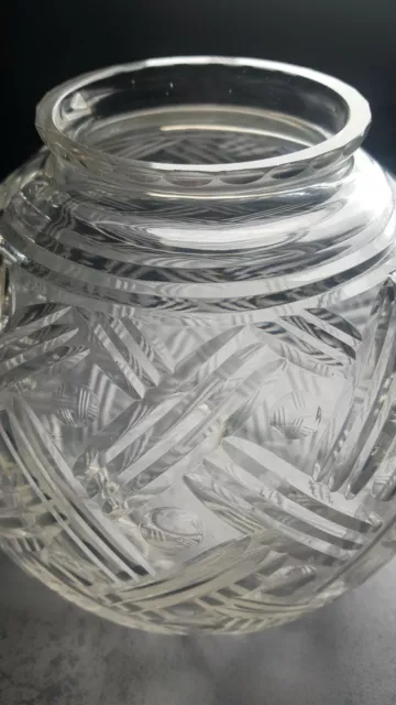 Vase Boule Art-Déco Verre ou Cristal Taillé VAL SAINT LAMBERT BACCARAT ST LOUIS?