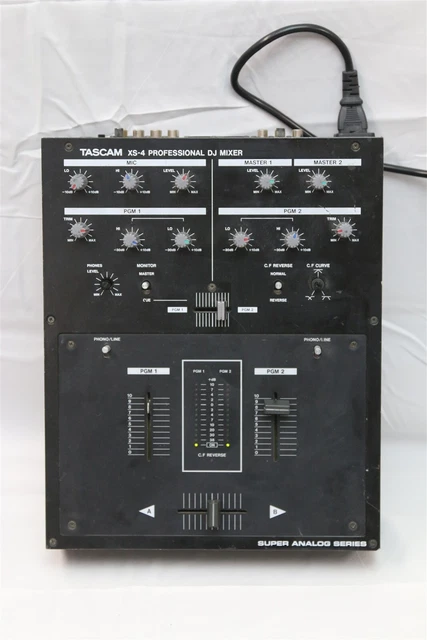 TASCAM XS-4 2-Channel Battle Scratch DJ Mixer - Super Analog Series TASCAM XS-4 2-Channel Battle Scratch DJ Mixer - Super Analog Series