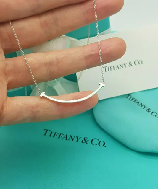 Tiffany Yellow Gold Small T-Smile Pendant Necklace – STYLISHTOP