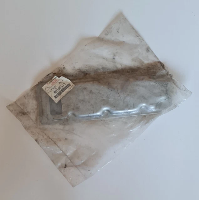 GENUINE MITSUBISHI AUTOMATIC Gearbox Oil FILTER 19931996 PAJERO V26W