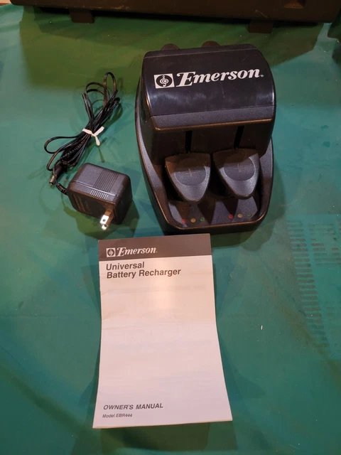 Emerson Universal Charger EBR444 With Manual Alkaline/Ni-Cd