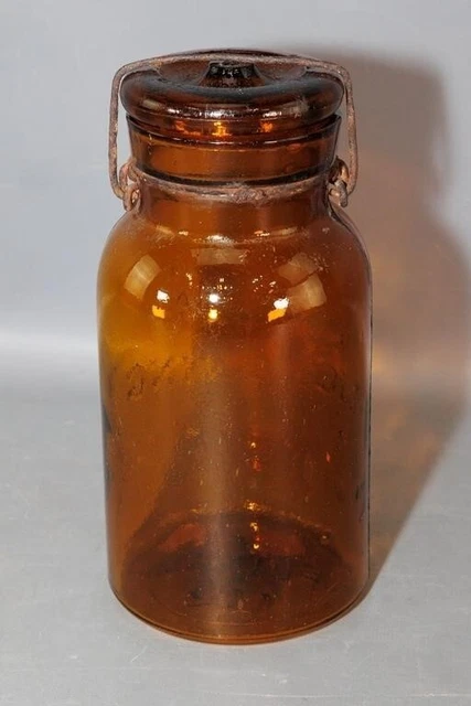 Putnam Antique Amber Lightning Jar 112 On Base