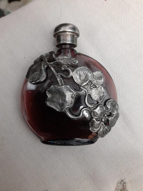 Purple Leafy Filigree Vintage Collectable Glass Perfume Bottle-7cm