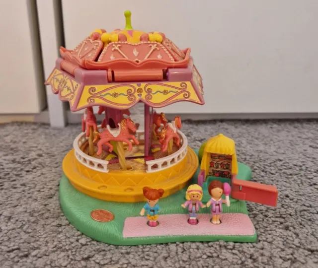 Vintage Polly Pocket Spin Pretty Carousel 1996 - with 3 Figures