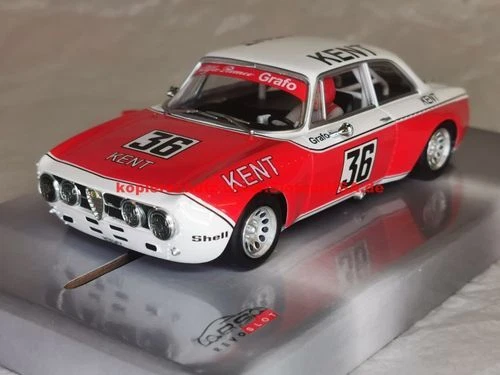 Voiture Slot Racing 1/32 Ford Mustang - Scalextric Carrera - Moteur 26K, Décodeur Installé, Tuning