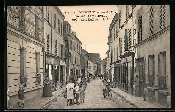 CPA Montreuil-sous-Bois, Rue de Romainville near the Church 1917