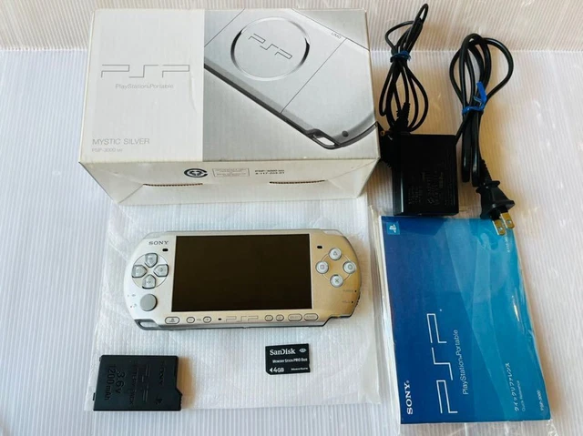 PlayStation Portable 3000 System - Mystic Silver