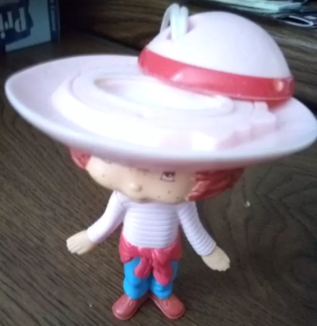 Vintage Strawberry Shortcake Doll w Key Chain Purse Clip Lip Gloss Balm Holder