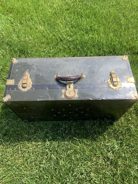 Eagle lock co terryville Box Chest
