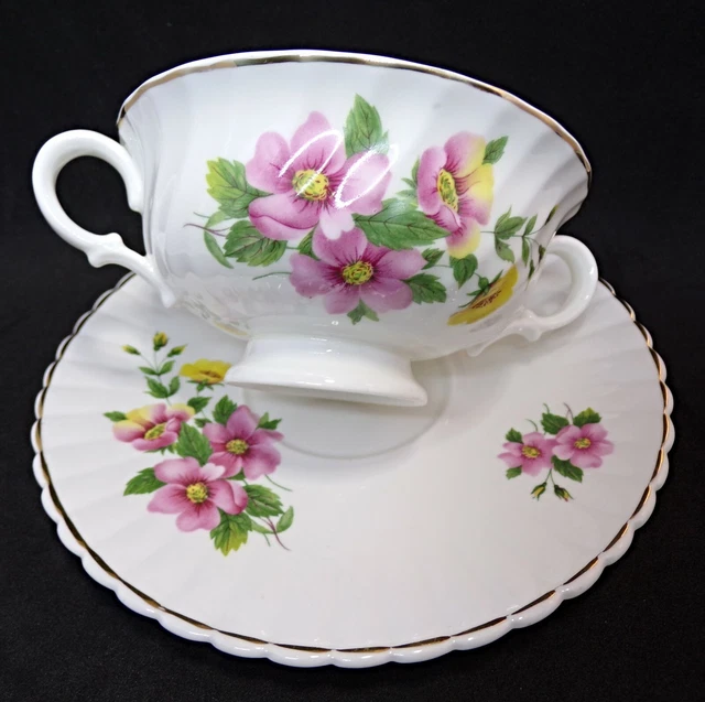 Mayfair, Tasse à soup et assiette Anglaise, Porcelaine fine anglaise, Porcelaine