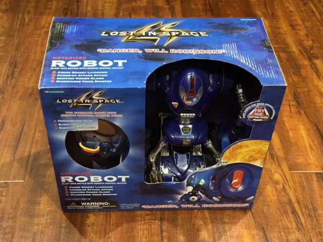 Vintage 1997 Trendmasters Lost in Space Motorized Remote Controlled Robot - New!