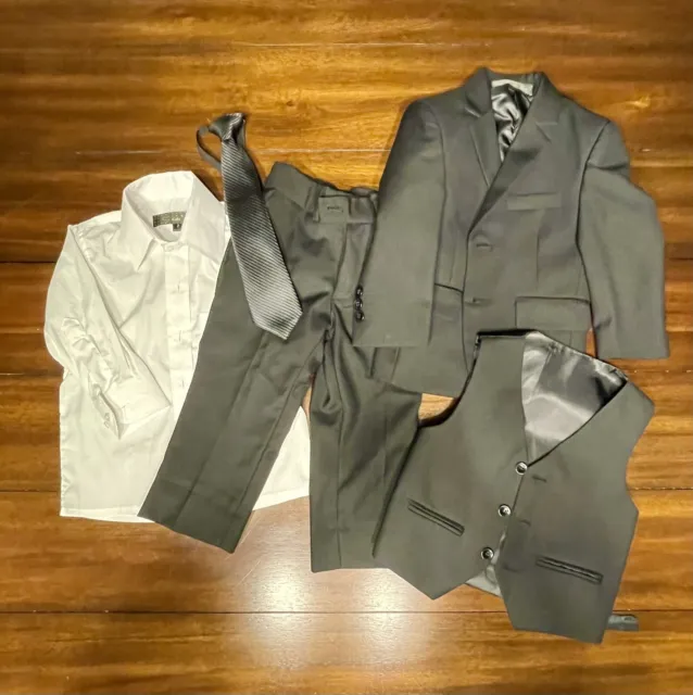 Boys “Kidz” Brand Toddler 5 Piece Formal Suit, Size 2, Black.