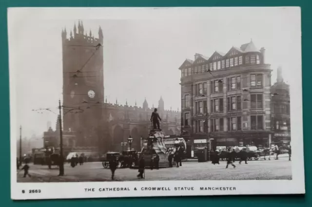 1 OLD POSTCARD OF CATHEDRAL & CROMWELL STATUE , MANCHESTER ,  postally used 1910