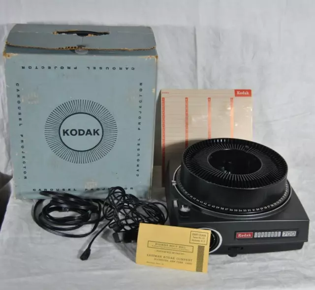 Proyector de diapositivas Kodak Carousel 700 - en caja original TAL CUAL para piezas y reparaciones