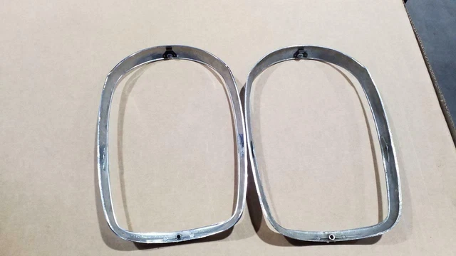 Wipac 5.75 Inch Classic Car Headlight Chrome Surround Trim Bezel – Pair, With Fixings, UK Made