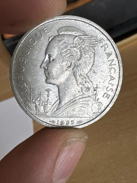 Piece De 5 Francs  1953 Madagascar 