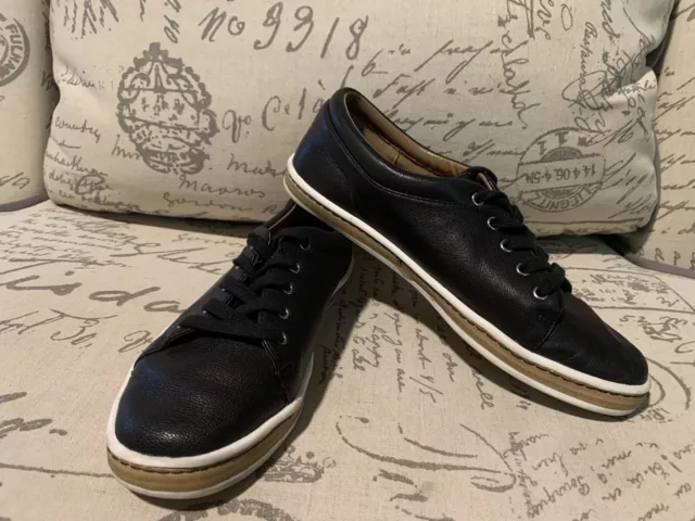 AEROSOLES GENUINE black LEATHER fashion SNEAKERS SHOES size 8 brown SUEDE trendy