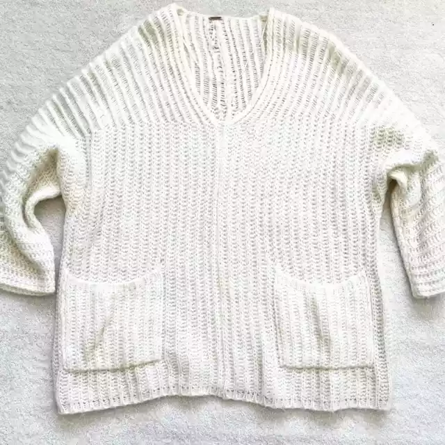 FREE PEOPLE OVERSIZED Deep Vee Patch Pocket Ivory Tunic Wool Sweater XS