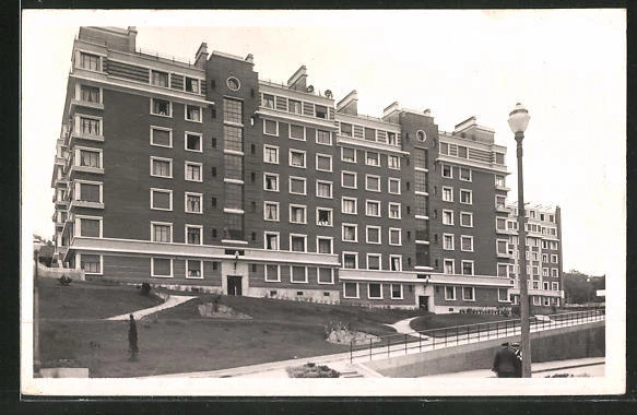 CPA Ivry-sur-Seine, Rue Marat, les H.B.M., vue interieure