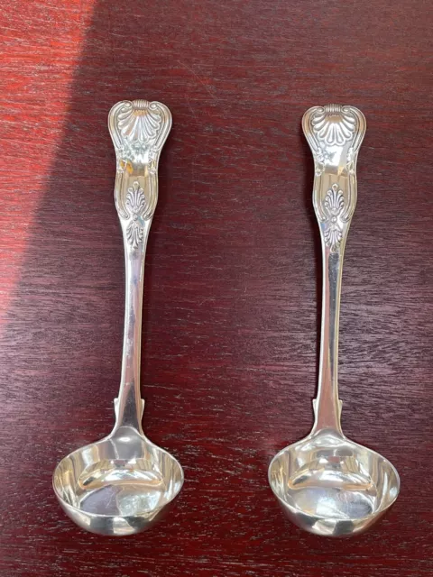 Two EPNS Kings pattern Sauce Ladles. A Matching Pair. Circa 1920.