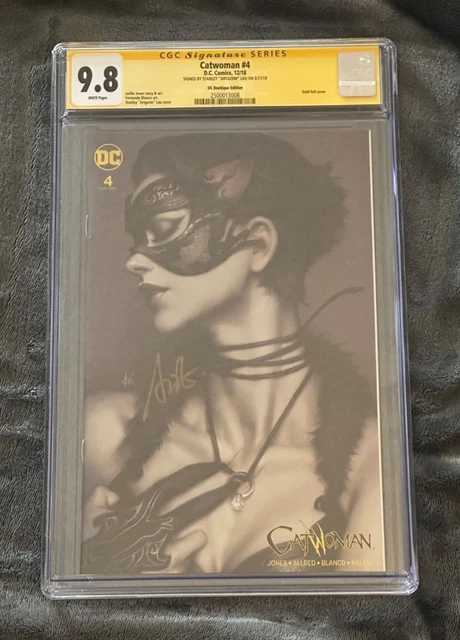 Catwoman #4 Artgerm DC Boutique Gold Foil Variant CGC 9.8 SS Signed Stanley Lau