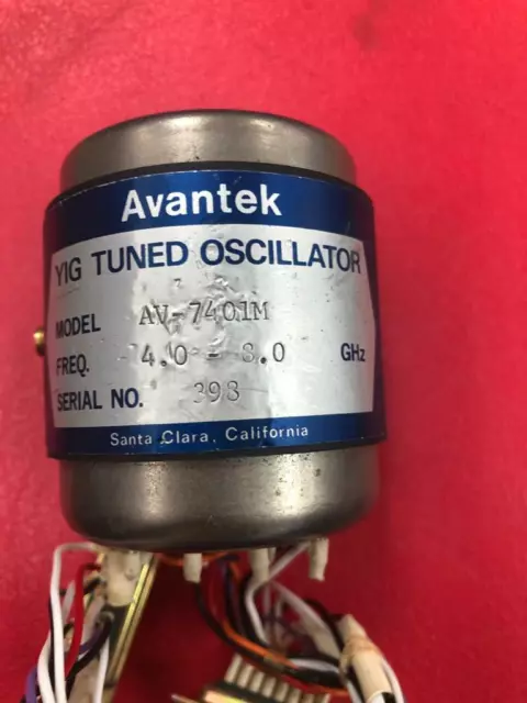 Oscillateur réglé Avantek AV-7401M 4,0-8,0 GHz YIG