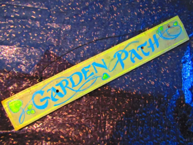 Old Fashioned "Garden Path" Wooden Sign 25 x 4"