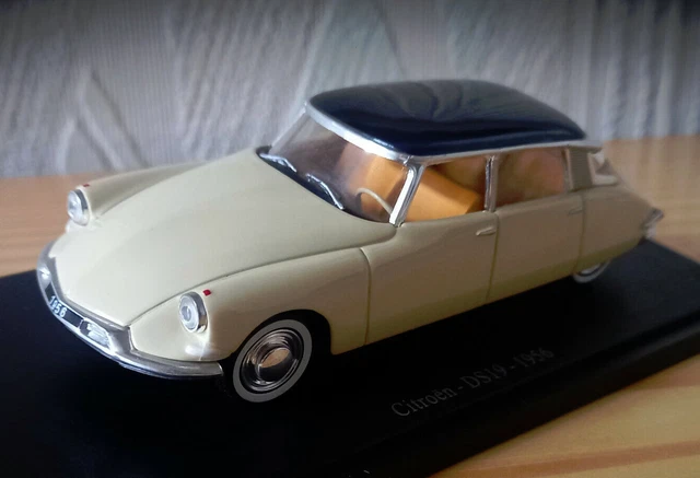 Citroën DS 19 Pallas 1956 à l'échelle 1/43 des collections Atlas voiture Citroën