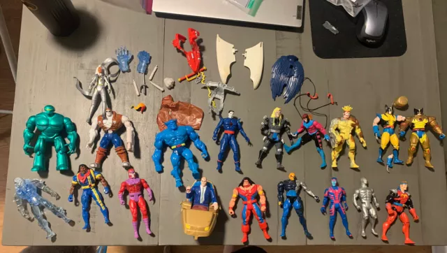 Vintage Toy BIZ Marvel Figures, Lot of Xmen Rare ￼action Don’t Work And Used