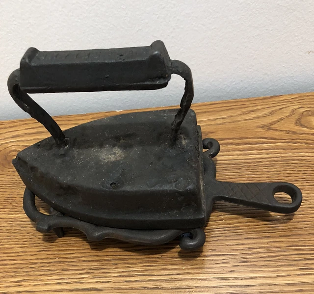 Vintage Cumberland Cast Iron SAD or Flat Iron with Cast Iron Footed Trivet.
