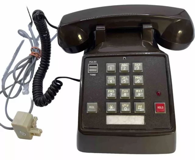 Vintage Radio Shack Desk Telephone Push Button Model 43-376A. W/ phone Line Cord