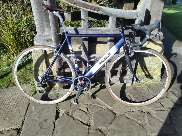 Vélo de route/course Raleigh taille 54 (Gebraucht) in Lausanne für CHF 380 - nur Abholung auf